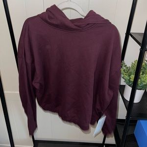 NWT Lululemon Relaxed Fit Crop Hoodie Size 12 in Color Cassis